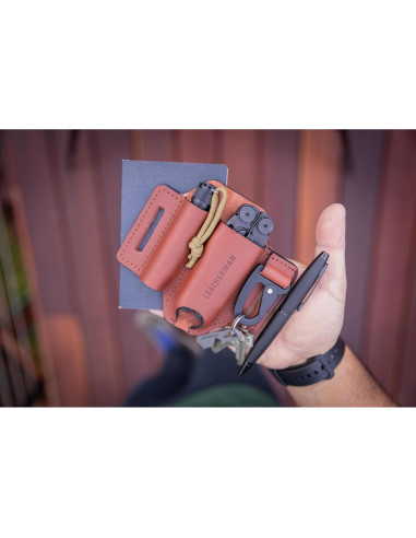 Funda de Cuero Premium LEATHERMAN Ainsworth Grande Marrón