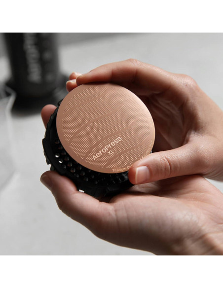 Filtro de café dorado AeroPress XL reutilizable de acero inoxidable