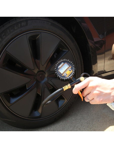 Kit Inflador Digital Neumáticos Freeman 12V con Pistola Aire