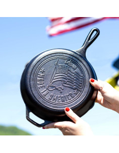 Sartén de Hierro Fundido Lodge 10.25" Bandera Americana 2