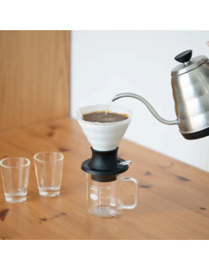 Dripper de Café Hario V60 Cerámico Inmersión 200ml Blanco 2