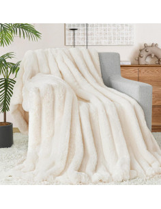 Manta de Piel Falsa Touchat 127x152 cm Blanca, Ultra Suave 2