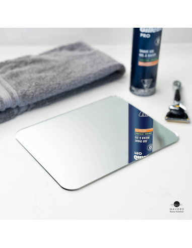 Espejo de Afeitar Mavoro para Ducha 17.78x22.86cm Irrompible