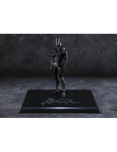 Figura de Acción Kamen Rider Black SUN BANDAI 15 cm con Pedestal