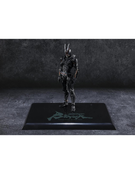 Figura de Acción Kamen Rider Black SUN BANDAI 15 cm con Pedestal