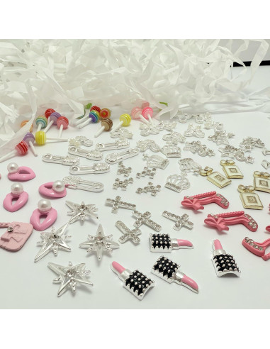 Set 84 Piezas Encantos de Uñas Pizadix - Estrellas, Labios y Más