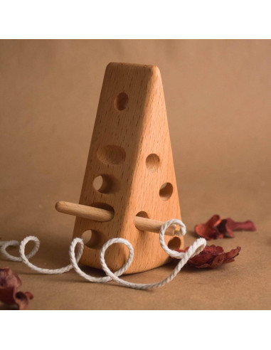 Juguete de Enhebrar de Madera Montessori Queso 20x7x8 cm