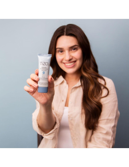 Protector Solar Facial Mineral TiZO2 SPF 40 49.6 g Protector Solar Facial Mineral TiZO2 SPF 40 49.6 g