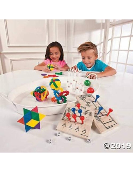 Paquete de Juegos de Tablero de Clavos de Madera Fun Express - 12 Juegos Clásicos