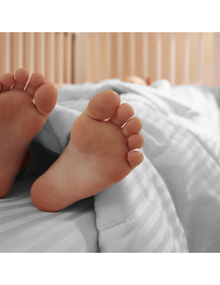 Conjunto de Ropa de Cama Hipoalergénico ZPECC 4 Piezas Rayas Blancas