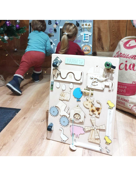 Tablero Sensorial de Madera Leo Montessori 50 cm Doble Lado