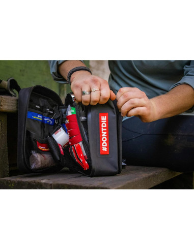 Kit de Primeros Auxilios Plus Uncharted Supply Co. 60 Suministros