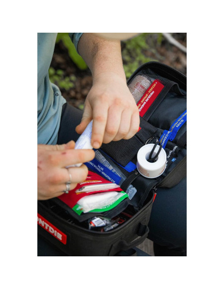 Kit de Primeros Auxilios Plus Uncharted Supply Co. 60 Suministros