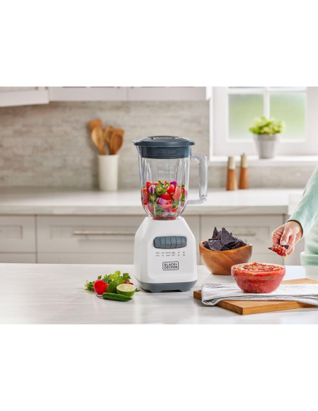 Licuadora BLACK+DECKER 750W Jarra 1.65L 8 Velocidades Blanca