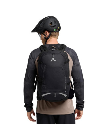 Mochila MTB Vaude Bike Alpin 27L Negra con Compartimento Hidratación
