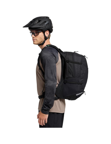 Mochila MTB Vaude Bike Alpin 27L Negra con Compartimento Hidratación