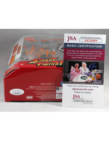 Figura Akuma Street Fighter Kenny Omega Auténtica JSA