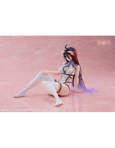 Figura de Escritorio Taito Albedo Overlord Vestido Chino 27cm