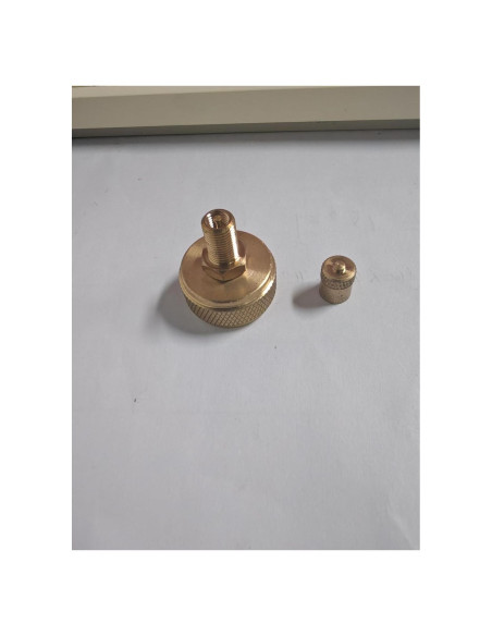 Adaptador de Bomba de Latón Coleman - Repuesto para Linternas y Estufas