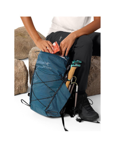 Mochila Aerios 18L Arc'teryx Ultraligera Ajuste Personalizable