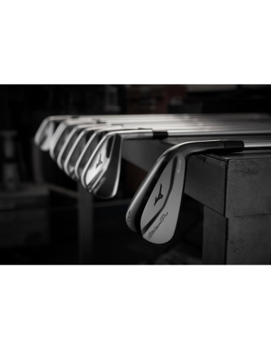 Hierro Mizuno Pro 24 Fli-Hi 17 Grafito Rígido