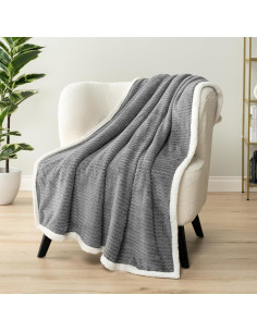 Manta de Sherpa Chevron PAVILIA Gris 127x152 cm Reversible 2