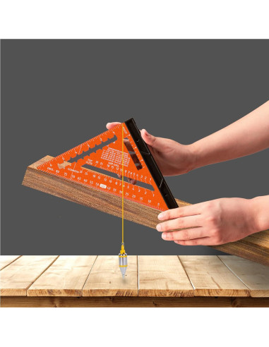 Escuadra de 18 cm Beslands con Nivel y Regla de Acero Naranja