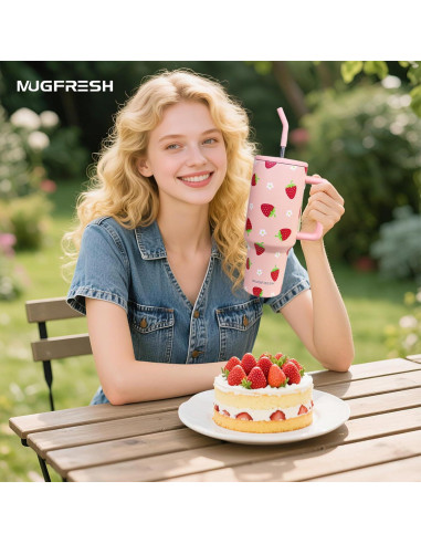 Taza de 1.2 L MugFresh fresa con popote y tapa aislante