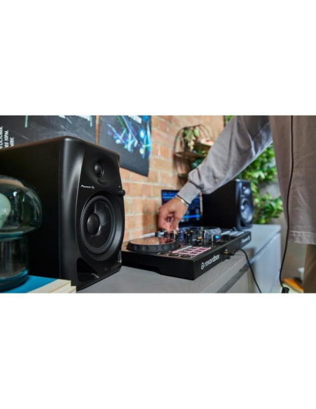 Monitores Activos Pioneer DM-50D 5" con Cables TRS Profesionales