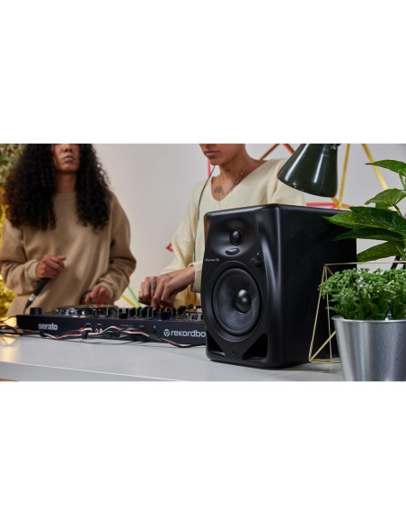 Monitores Activos Pioneer DM-50D 5" con Cables TRS Profesionales
