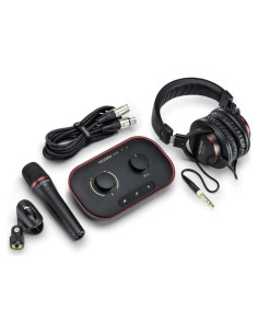 Focusrite Vocaster One Studio - Interfaz de Podcasting con Micrófono DM1 y Auriculares HP60v