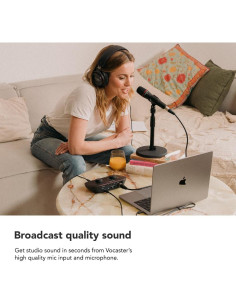 Focusrite Vocaster One Studio - Interfaz de Podcasting con Micrófono DM1 y Auriculares HP60v 2