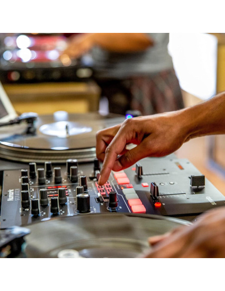 Mezclador DJ Numark Scratch 2 Canales Serato DJ Pro 24 bits