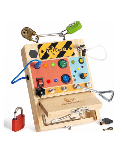 Tablero Ocupado 3-en-1 Woodtoe con Luz LED para Niños Tablero Ocupado 3-en-1 Woodtoe con Luz LED para Niños