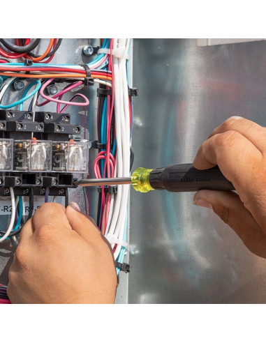 Destornillador de Precisión Klein Tools 27-en-1 para Apple