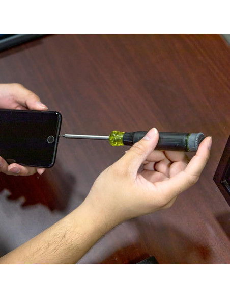 Destornillador de Precisión Klein Tools 27-en-1 para Apple