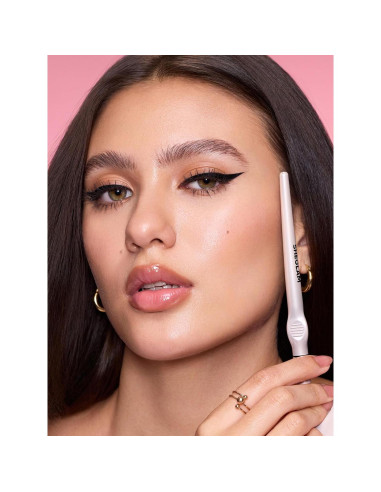 Delineador Líquido SHEGLAM Glide Control Negro Mate 15.29 cm