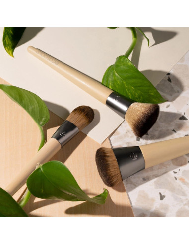 Brocha de Fundación EcoTools Clásica - Cerdas Sintéticas 1 Unidad