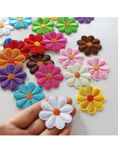 24 Parches Bordados Coloridos MISDONR para Planchar y Coser 2