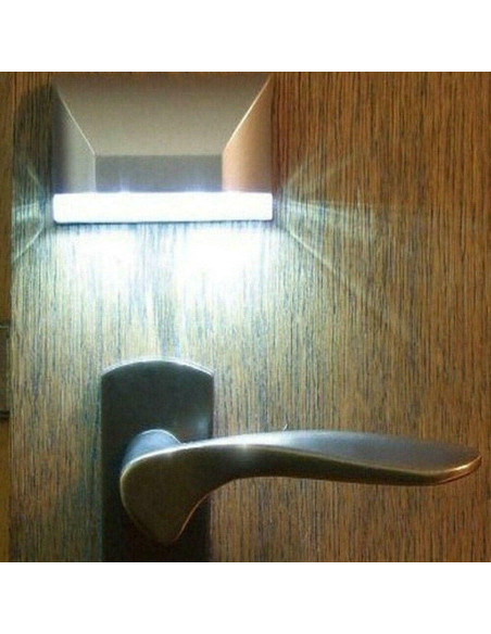 Lámpara LED con Sensor de Movimiento DEEIRAO LENMO, 4 Bombillas