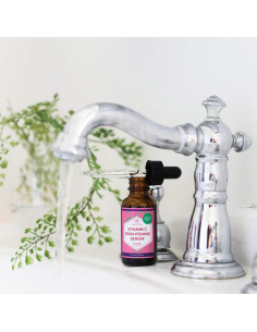 Suero Iluminador de Vitamina C Leven Rose 29.57 ml Antienvejecimiento 2