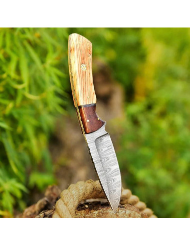 Cuchillo de Caza Damasco Knivio HLXFF3 25.4 cm con Funda