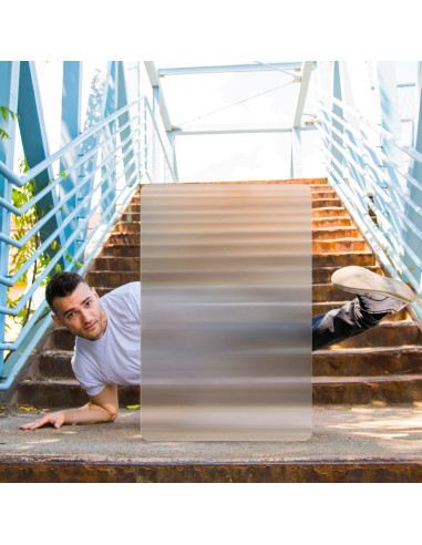 Escudo de Invisibilidad OWLHAUS 43.18x33.02cm con Mangos