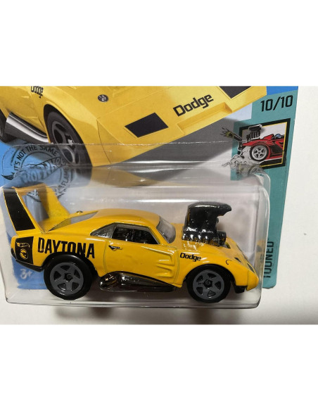 Hot Wheels Dodge Charger Daytona Amarillo 1:64 Caza del Tesoro 2020