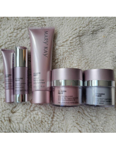 Set de Cuidado de la Piel Mary Kay TimeWise Repair 5 Piezas 2