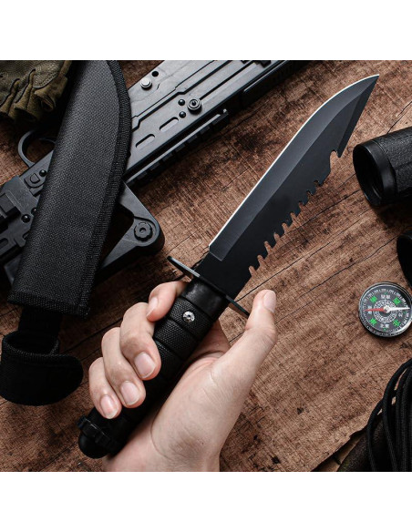 Cuchillo DOOM BLADE 28.1 cm con funda nylon para caza Cuchillo DOOM BLADE 28.1 cm con funda nylon para caza