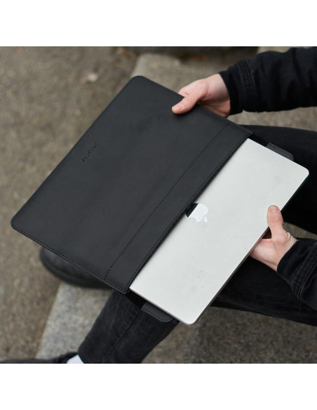 Funda de Cuero Negro para MacBook Air/Pro 13" INCARNE Funda de Cuero Negro para MacBook Air/Pro 13" INCARNE