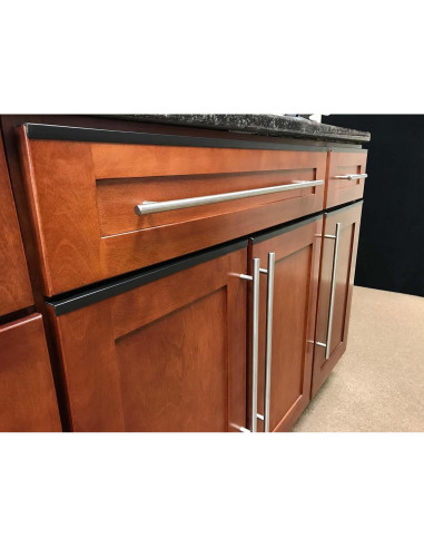 Protector de Borde para Puerta de Gabinete Outwater 60.96 cm Negro