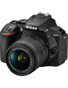 Cámara DSLR Nikon D5600 24.2MP con lente 18-55mm y accesorios 2