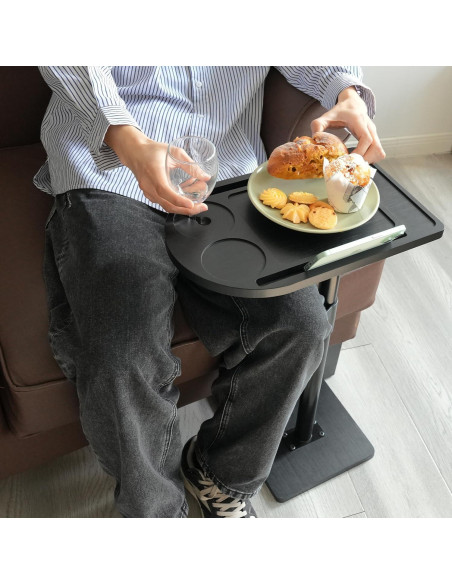 Mesa lateral ajustable YUHFERA en forma de C - Negro
